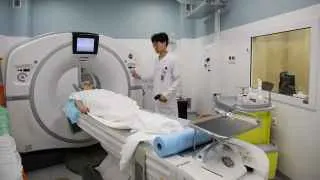 Из-за ограничений на поставки западного медоборудования российские больницы все активнее закупают китайские КТ и МРТ-аппараты, чья доля на рынке за несколько лет выросла в разы.