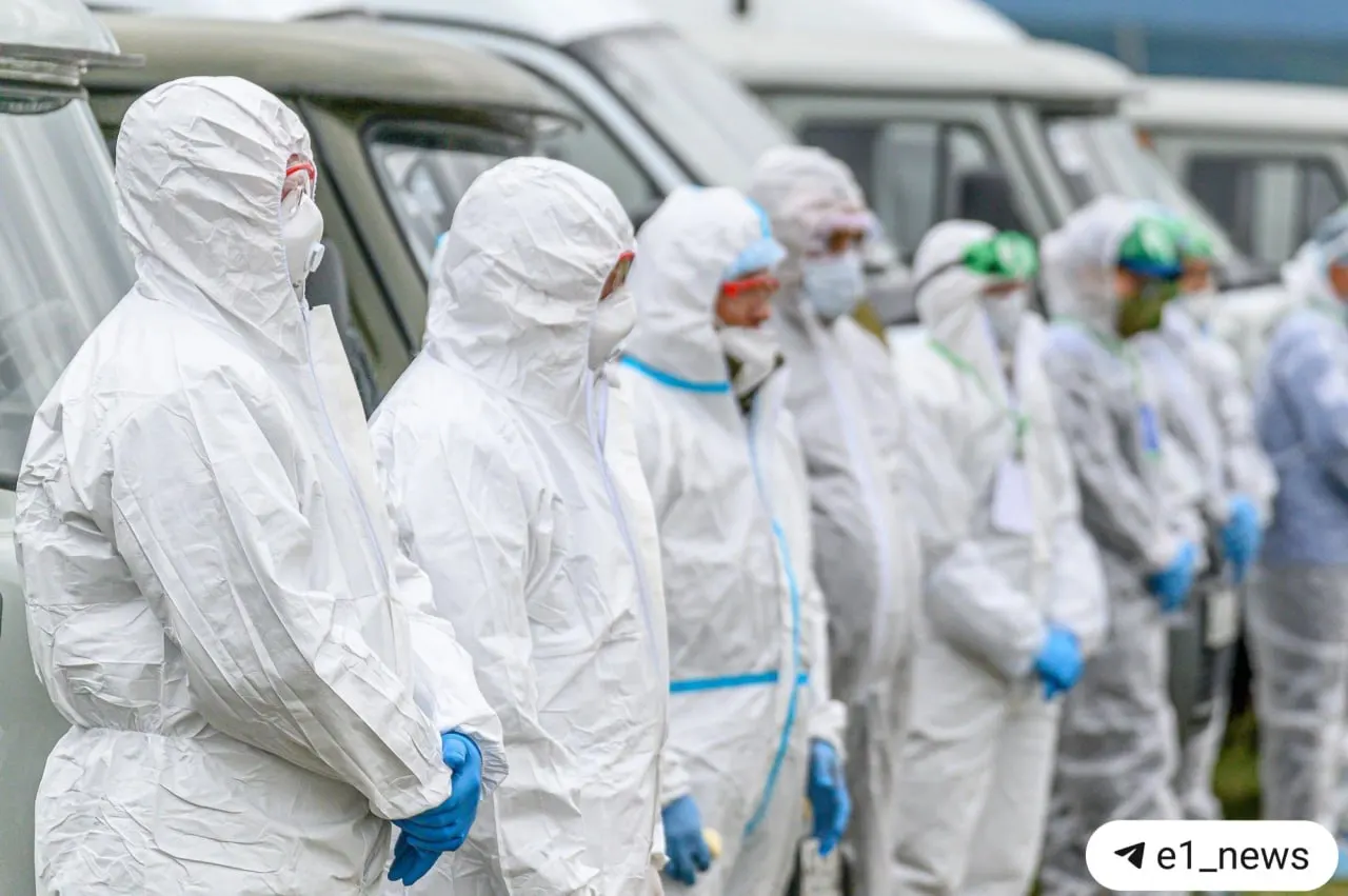 22 мая под Полевским прошли учебные мероприятия по локализации и ликвидации условного очага ящура: в сценарии два телёнка погибли, у нескольких животных выявили признаки болезни, а часть продукции успели реализовать в соседние области.