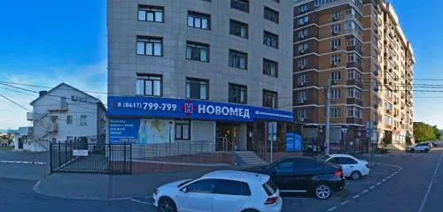 Медцентр сообщает о давлении и угрозах в адрес врача после смерти ребёнка от анафилактического шока; материалы по факту угроз переданы в правоохранительные органы, безопасность сотрудника усилена.