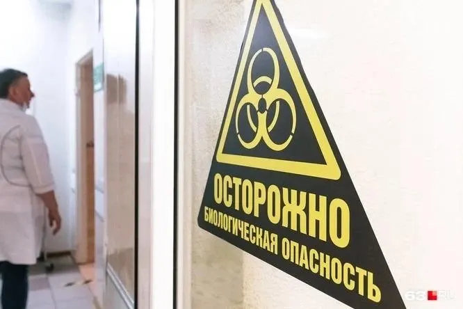 В СНТ «Березовая Грива‑1» зафиксирована вспышка бешенства; введены ограничения на въезд, вывоз животных и проведение массовых мероприятий.