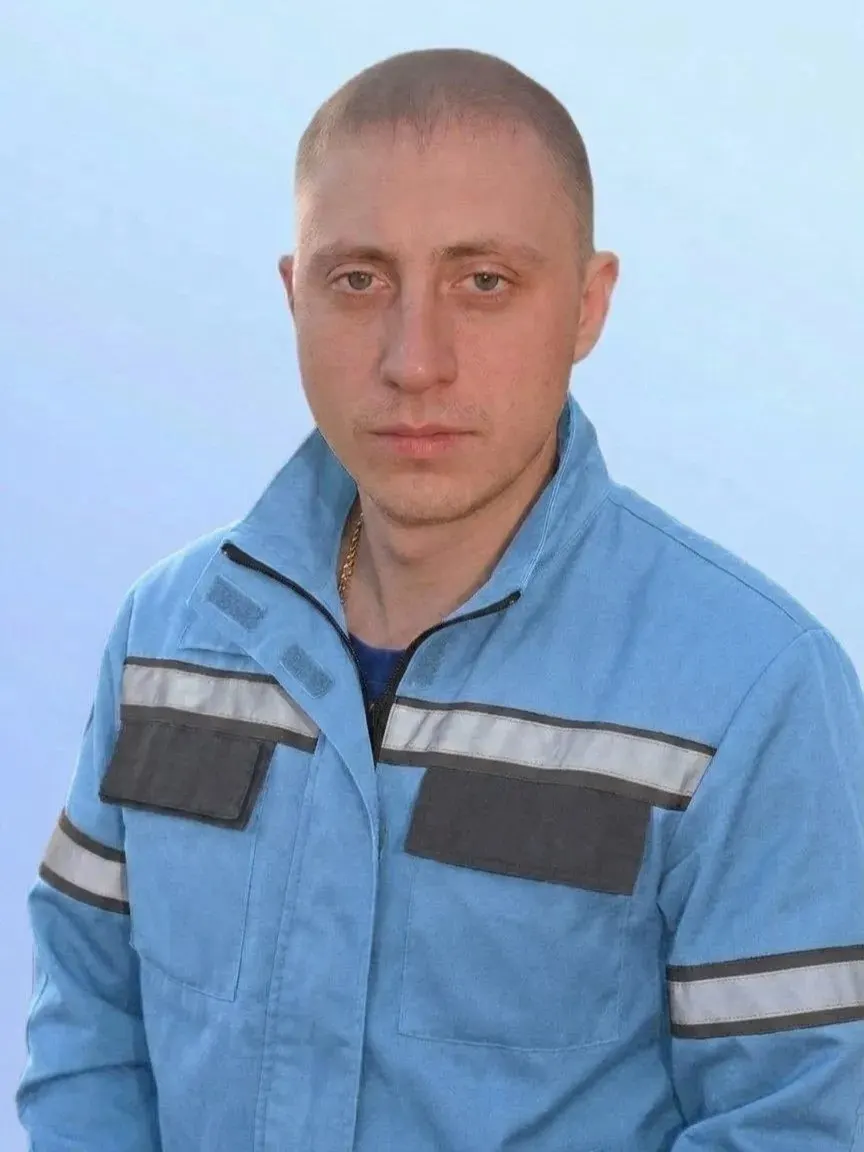 Игорь Лихачёв, работавший в составе бригады скорой помощи Калачинского района, погиб в ДТП. Прощание состоится 30 мая в Калачинске.