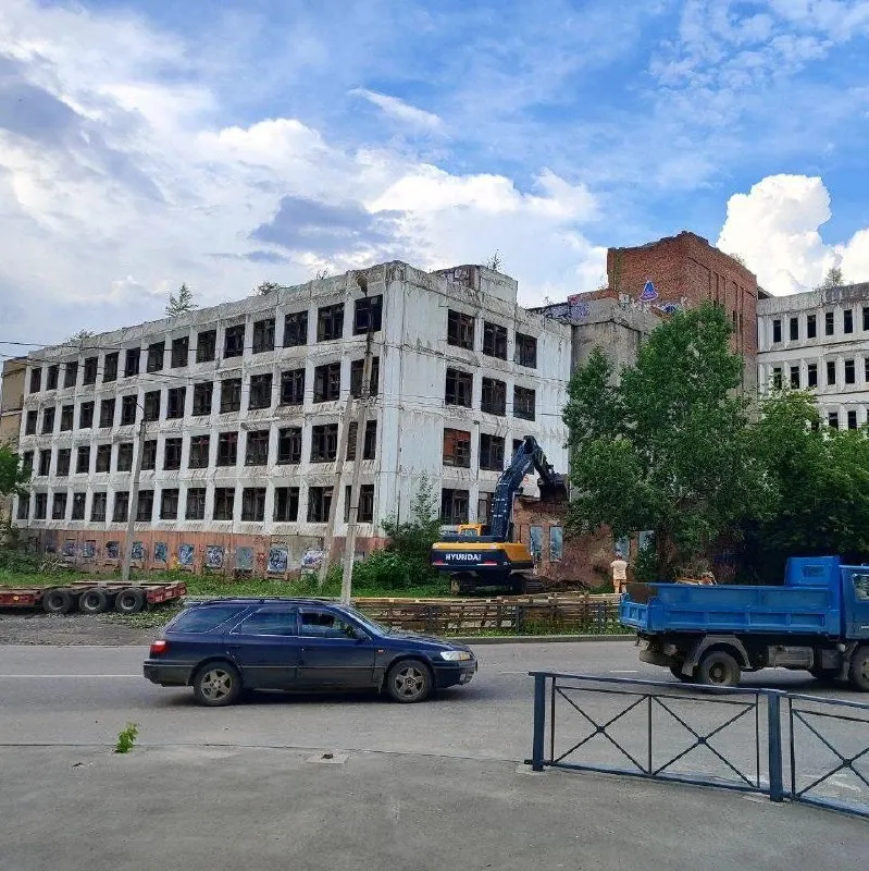 Региональный участок рядом с главным корпусом передали в пользование Ивано‑Матрёнинской детской клинической больнице. Сроки начала строительства пока не объявлены. Больница ежегодно обслуживает около 110 тысяч маленьких пациентов.