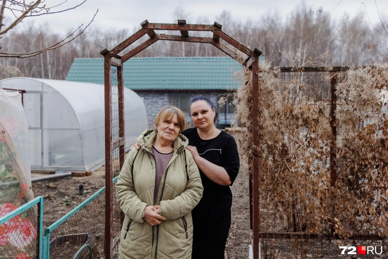После экстренной операции женщине из Тюмени установили новый сердечный клапан. Сейчас она находится на восстановлении, семья благодарит врачей и всех, кто помог.