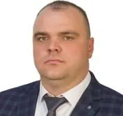 Виктора Гильдермана назначили заместителем министра: он будет отвечать за материально‑техническое обеспечение и закупки, лицензирование и экономику отрасли, включая оплату труда медработников.