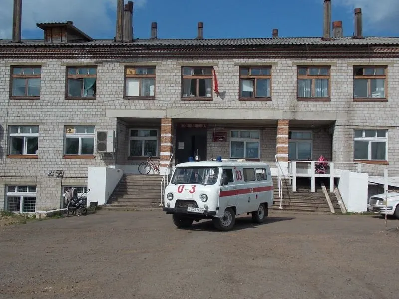 Инициативная группа сообщает, что с 1 июня плановую и экстренную хирургическую помощь планируют перевести в Канскую межрайонную больницу. Местные жители опасаются осложнений из‑за большой удалённости и просят сохранить отделение.