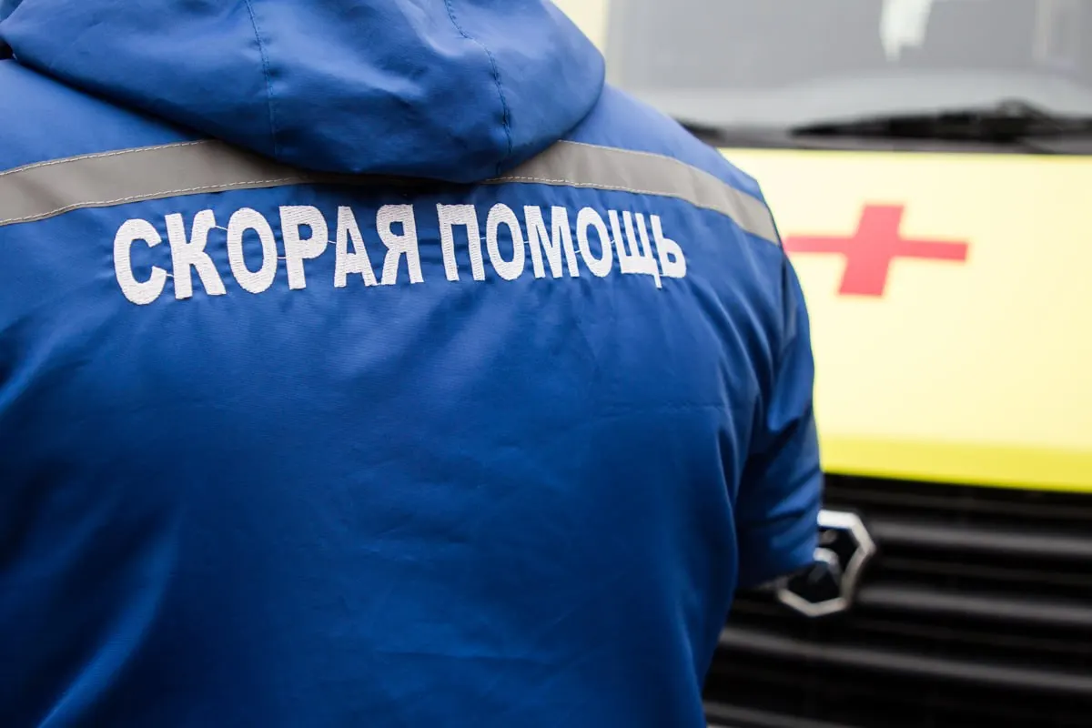 Малыш находится под наблюдением врачей: специалисты контролируют продвижение предмета по пищеварительному тракту и оказывают всю необходимую помощь.