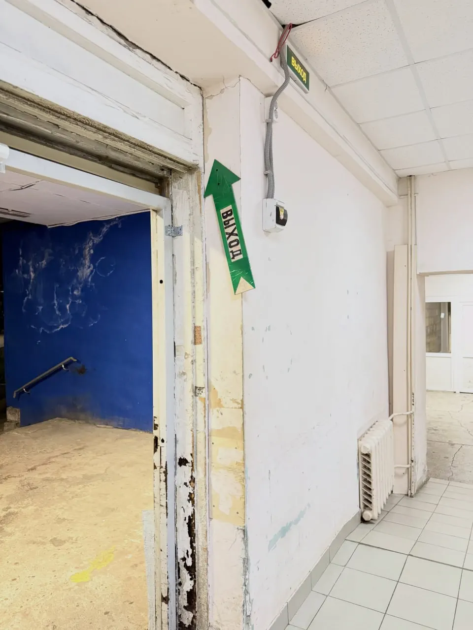 После публикаций с фотографиями состояния приёмного покоя в Гатчинской больнице начаты косметические работы; капитальный ремонт корпуса запланирован на 2027 год.