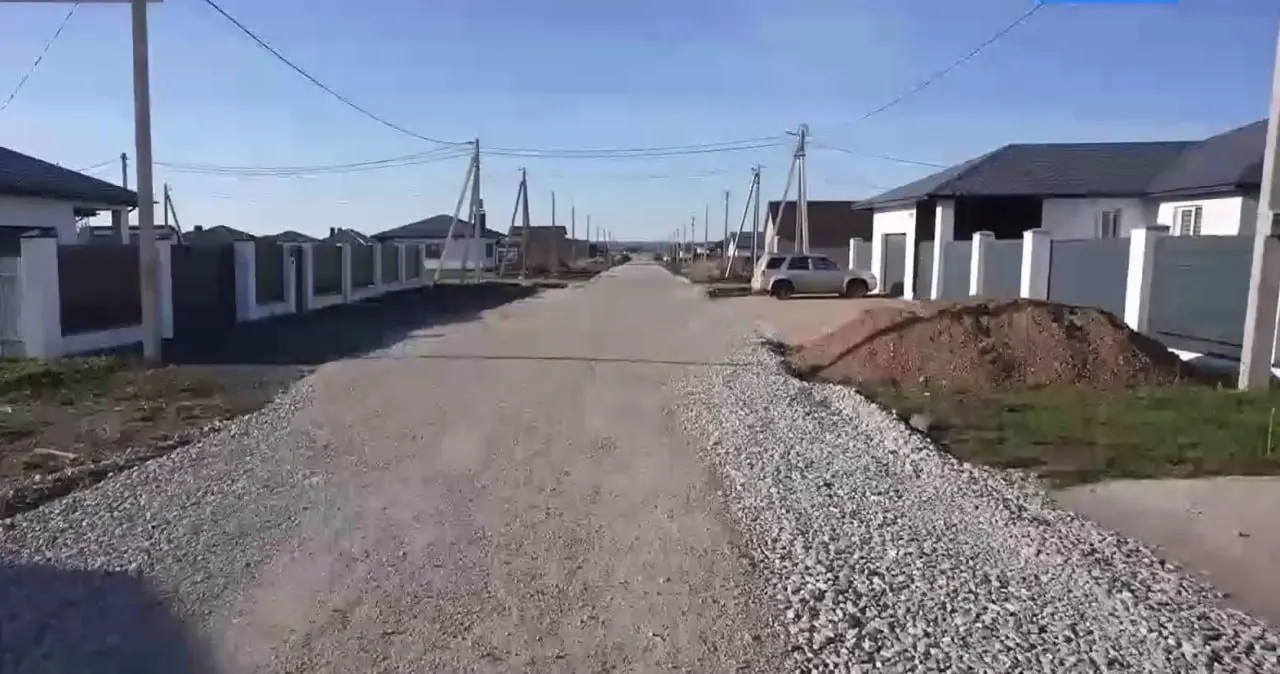 Жители нескольких регионов добились ремонта дороги и уличного освещения, отмены ошибочно оформованных кредитов, получения жизненно важного препарата и установки подъемника для маломобильного человека.