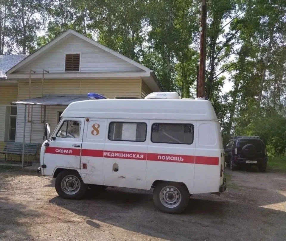Одна бригада скорой помощи обслуживает Посёлок Подтёсово и окрестности; маршруты протяжённые, оборудование ограничено, ситуация вызывает беспокойство.