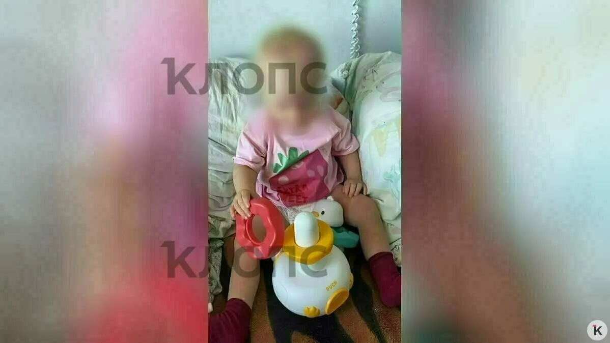 После аварии у девочки диагностировали перелом бедра со смещением, отёк мозжечка и другие травмы; семья благодарна за помощь жителей региона и врачебную поддержку.