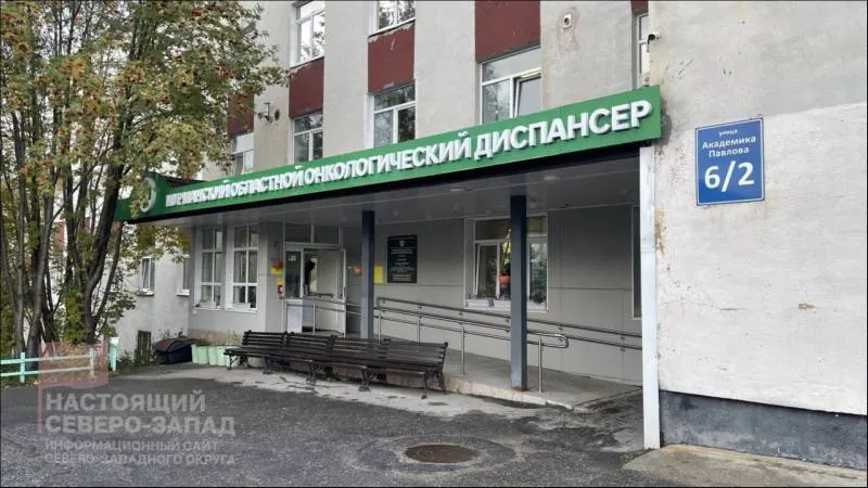Из-за нехватки лекарств лечение иногда откладывают; пациенты вынуждены искать препараты самостоятельно или ездить в другой регион.