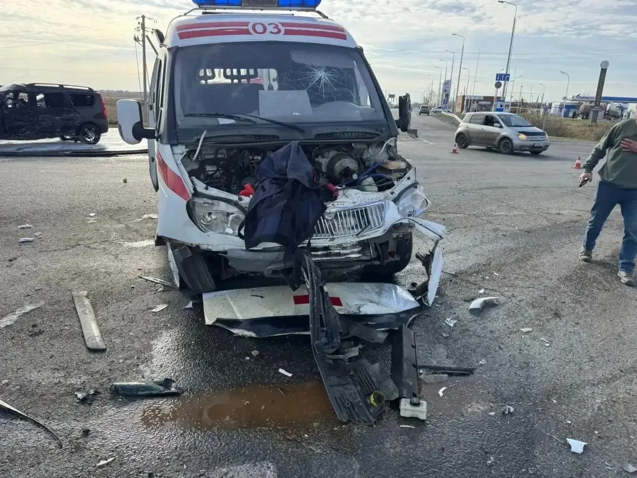 На трассе Р-254 близ Омска произошло ДТП с участием скорой помощи; четверо пострадавших доставлены в больницу.