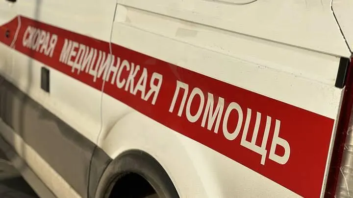 Обсуждается возможное объединение больниц, что может повлечь сокращение персонала и вынудить жителей района ездить за медицинской помощью на большие расстояния; власти обещали сохранить медучреждения.