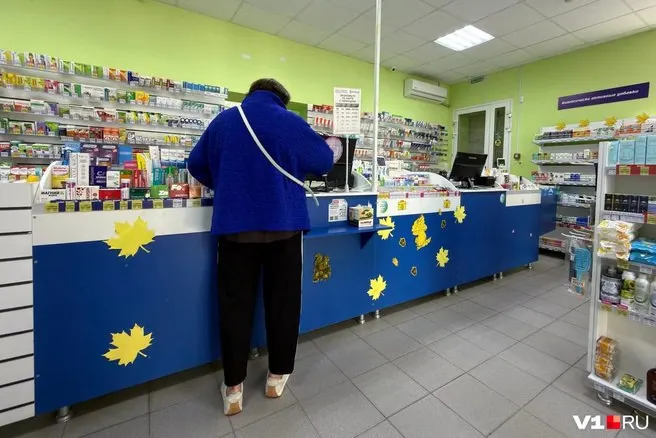 В Волгограде из продажи пропал часто назначаемый врачами-психиатрами транквилизатор Атаракс. Фармацевты утверждают, что лекарства нет в аптеках уже несколько недель, однако причины исчезновения назвать точно не могут. Производитель препарата уверяет, что лекарство поступает в аптеки в полном объёме и проблем с ним нет.