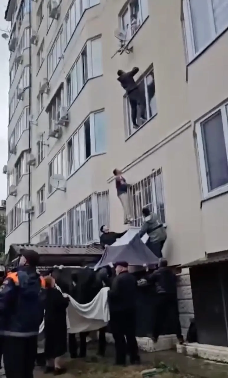 Семь манулят в заповеднике, клавиатуры для редких языков на устройствах Apple, спасение подростка после ДТП и другие истории регионов.