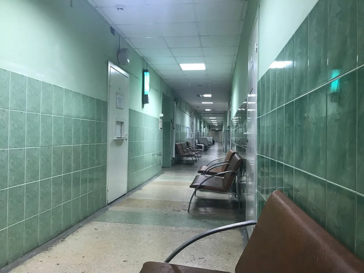 Со ссылкой на источники в медучреждении сообщается, что 15 октября состоялся последний рабочий день руководителя.